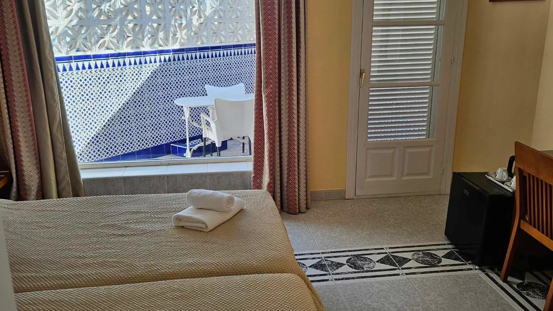 Marazul By Fitzgeralds Otel Nerja