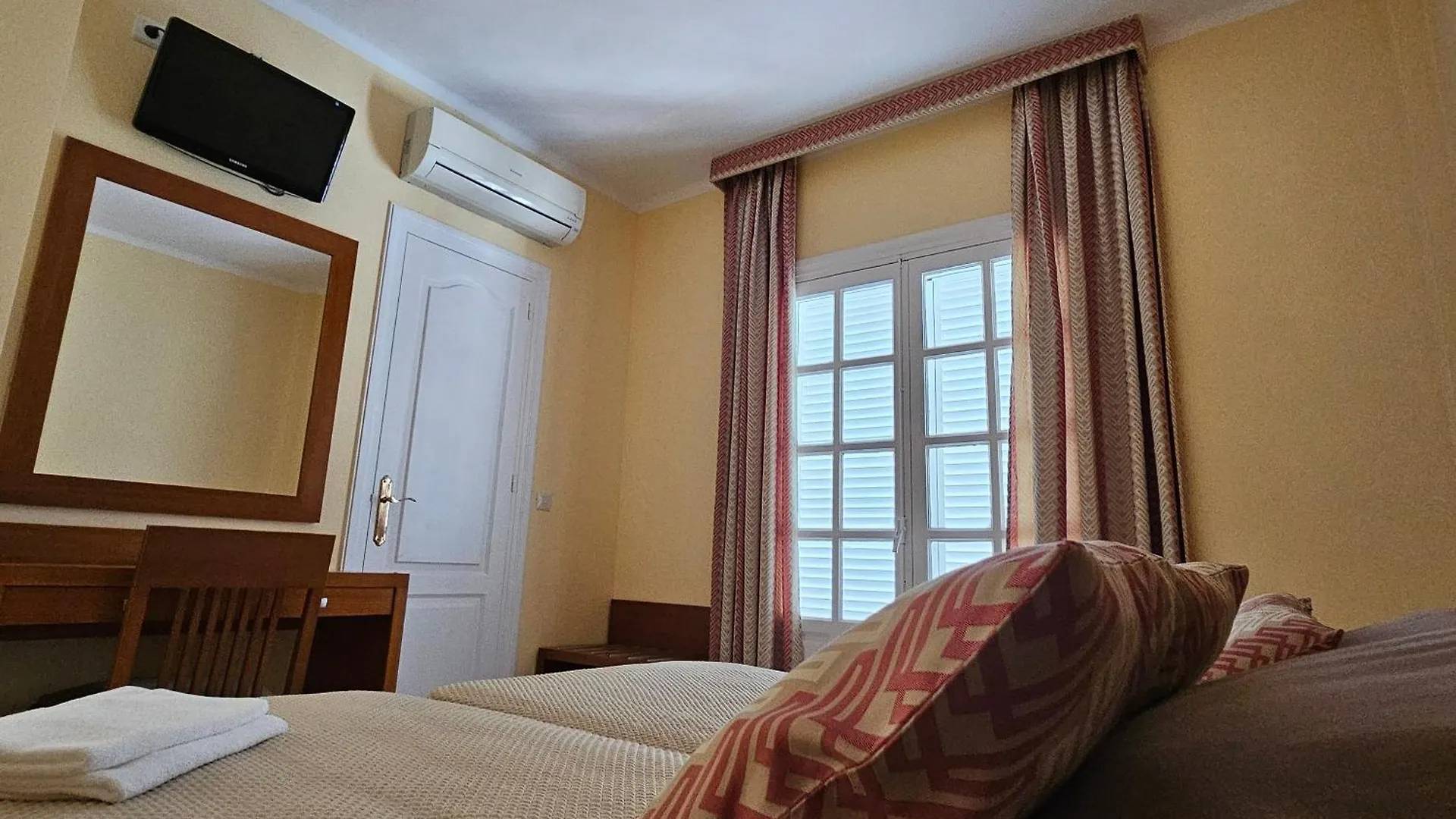 Marazul By Fitzgeralds Otel Nerja 0*,  İspanya